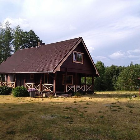 Alisa Kviecia. Villa Juodalaukiai Exterior photo